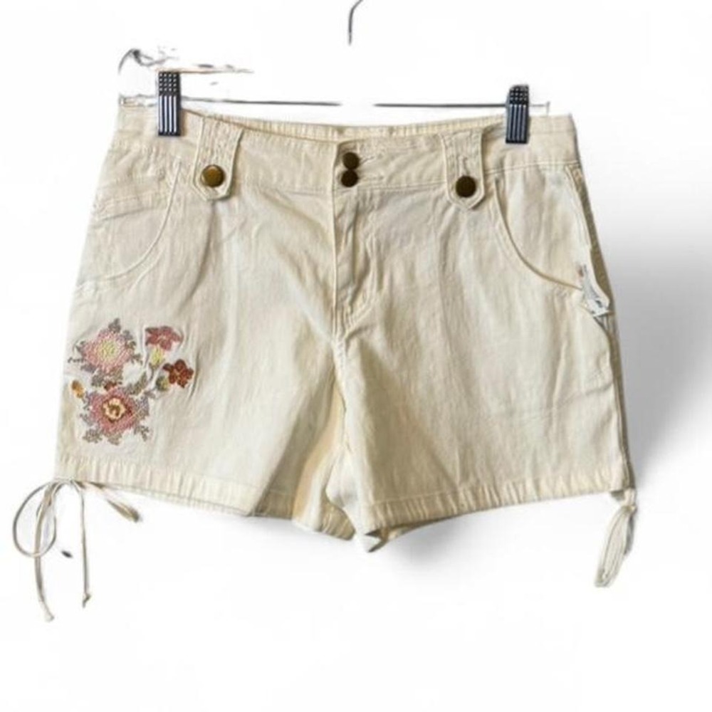 Vintage‎ Fashion Bug Stretch Ivory Floral Embroidered Shorts - Picture 2 of 11
